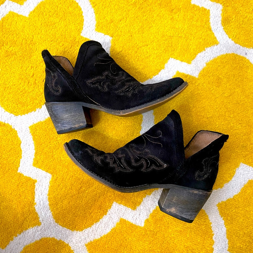 Authentic Circle G Women’s Fashion Booties